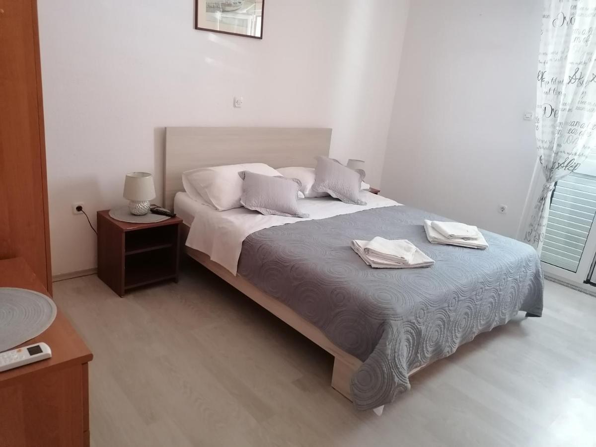 Apartmani Rija 3 Pag Town Dış mekan fotoğraf